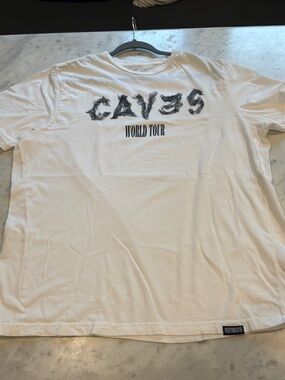 Men’s NeedToBreathe, ‘Caves’ Tour, Official Merchandise, T shirt, XL